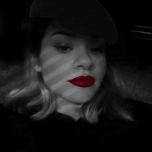 Meet your Posher, Evette